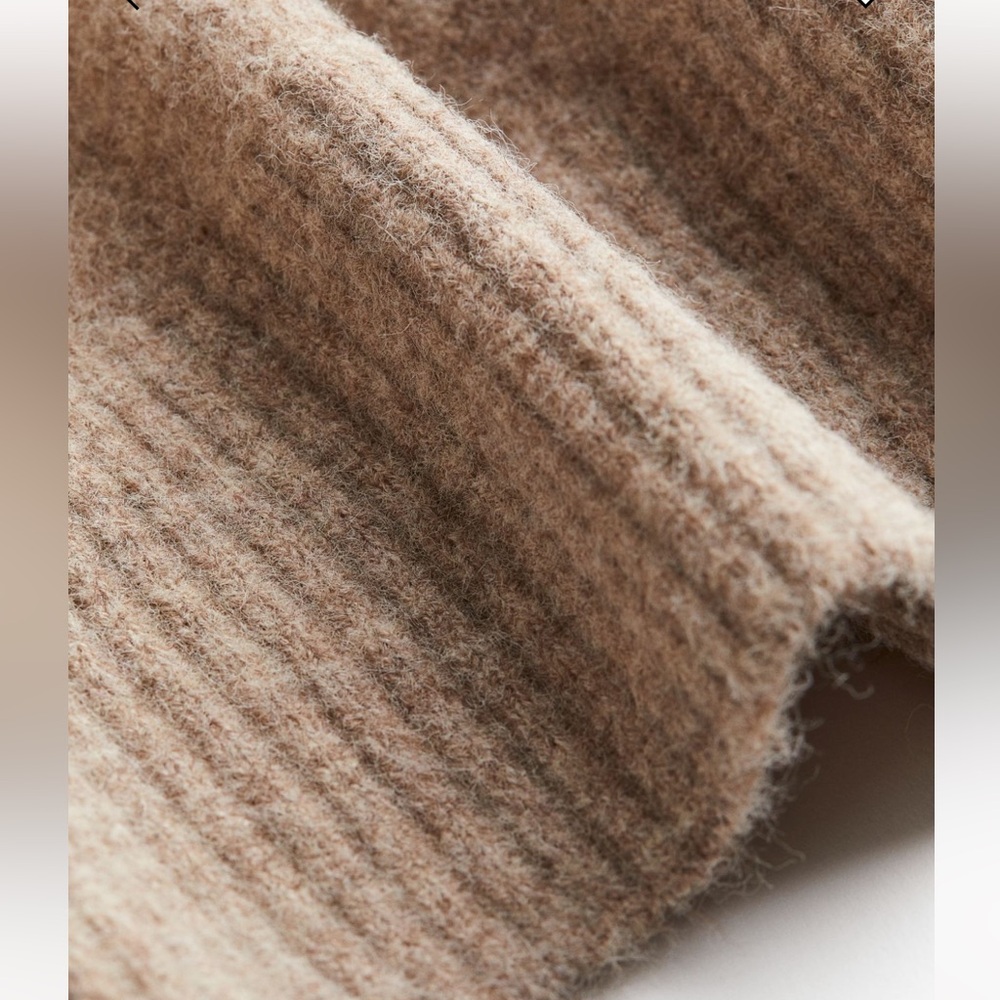 Set ! Very Warm And Amazing Material! - image 4